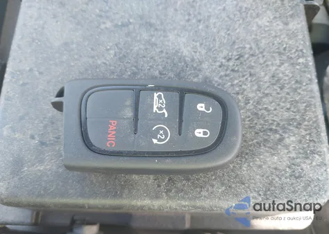 2019 Jeep Cherokee Limited 4X4 from USA, damaged, VIN 1C4PJMDN8KD117538